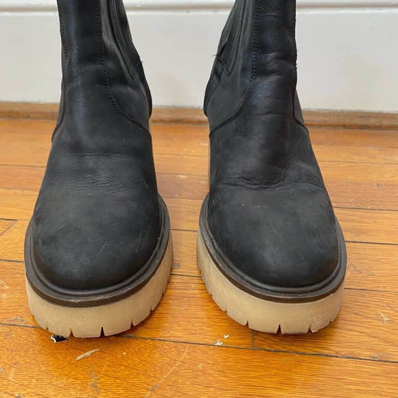 FREE PEOPLE James Black Leather Platform Chelsea Boots Size 39 US 9 - Picture 2 of 10